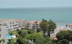Sea Views Studio 712
